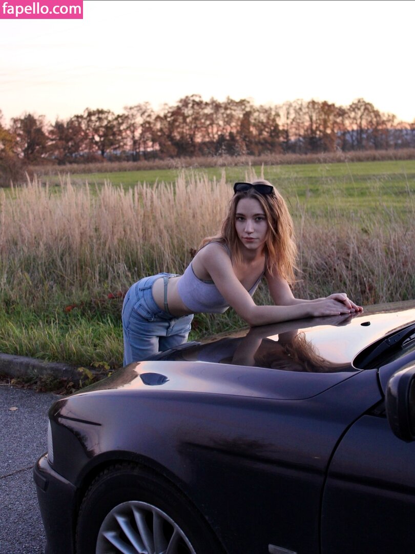 aanyakiss / anyaacarlover Nude Leaked OnlyFans Photo #6