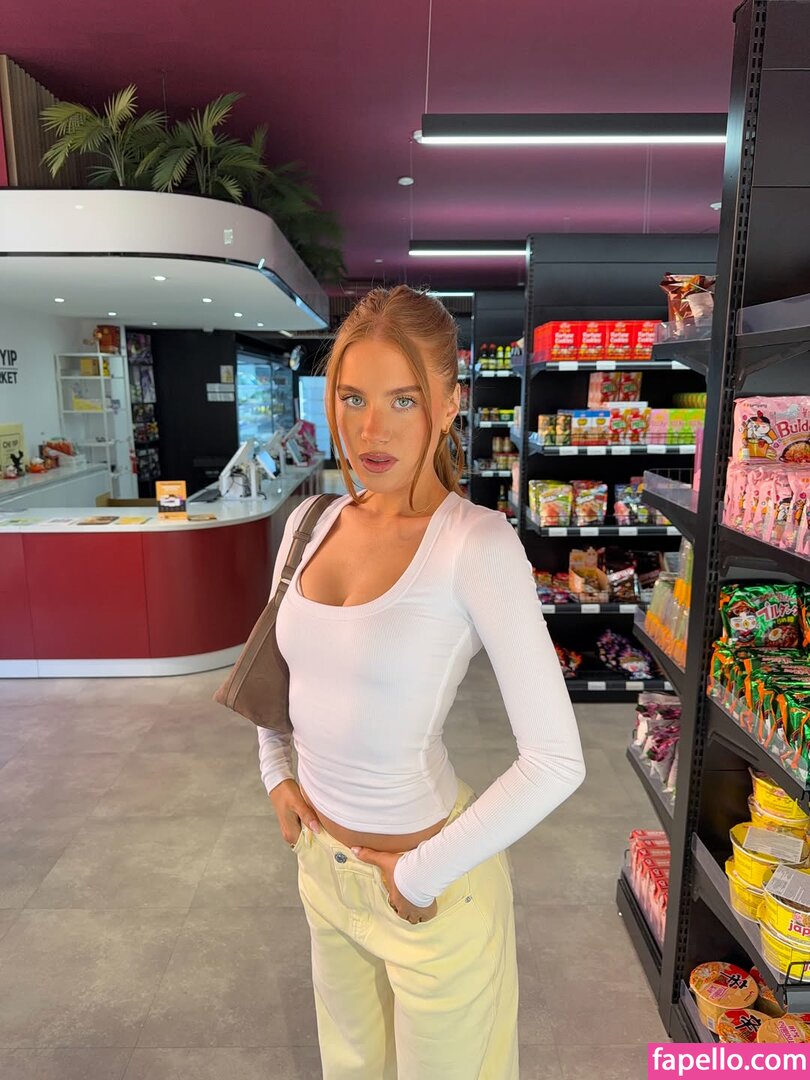 Ava Daniels