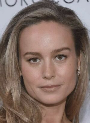 Brie Larson #2324