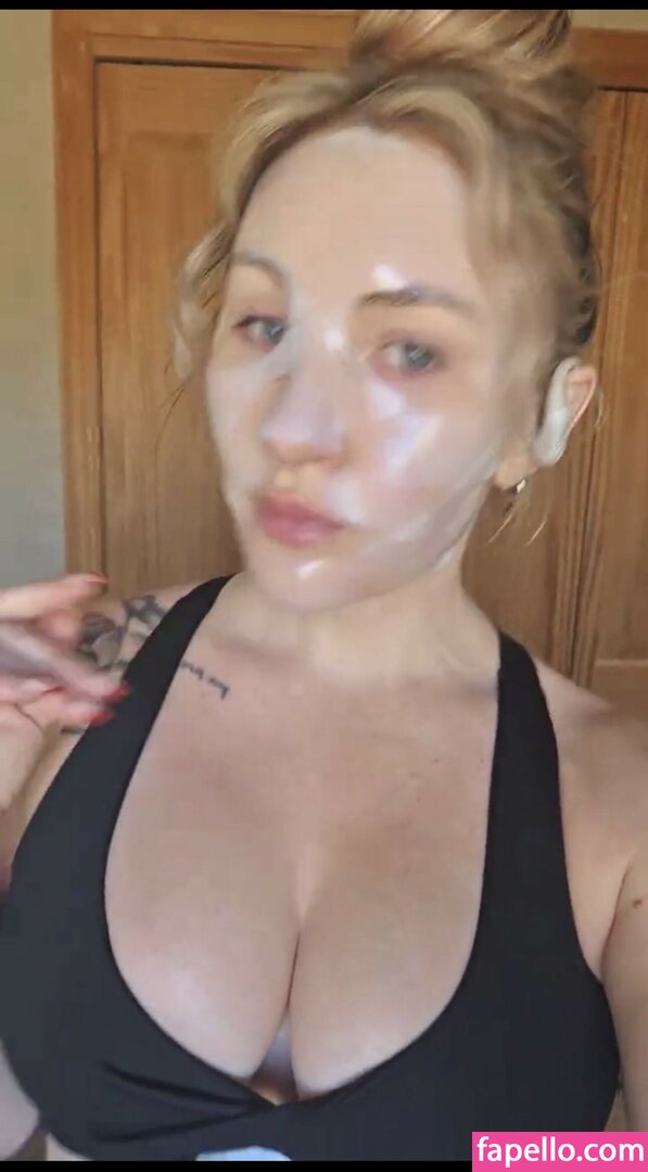 Eeerinleigh / erineeveefree Nude Leaked OnlyFans Photo #21