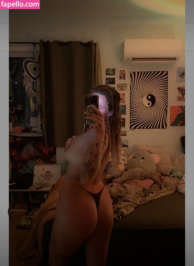 Ggretchenn7777 / gg_bella777 Nude Leaked OnlyFans Photo #13