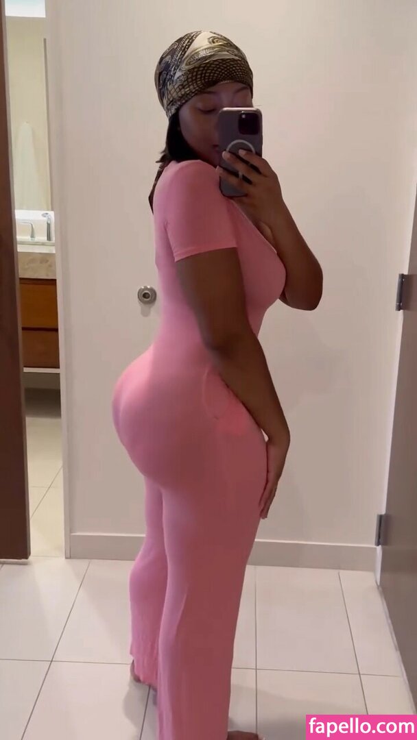 Nneka / _KissAndBlush / whoisnneka Nude Leaked  Photo #172