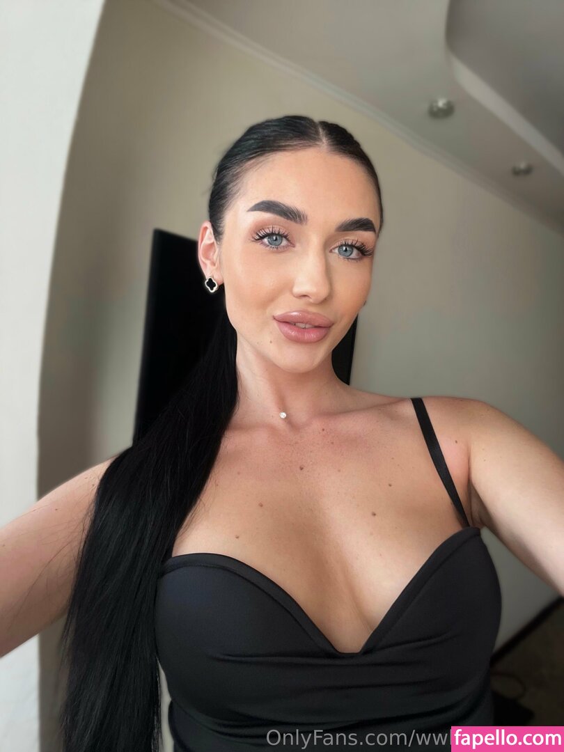 thedopegoddess / wwld_godde_s Nude Leaked OnlyFans Photo #66
